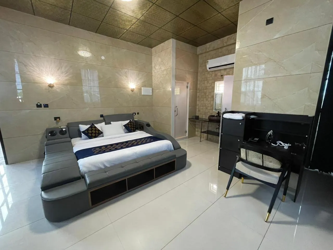 Willington & Harbour View Residency Hotel Kochi
