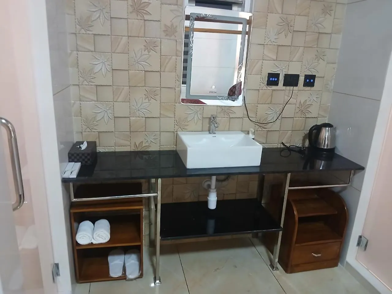 Willington & Harbour View Residency Hotel Kochi