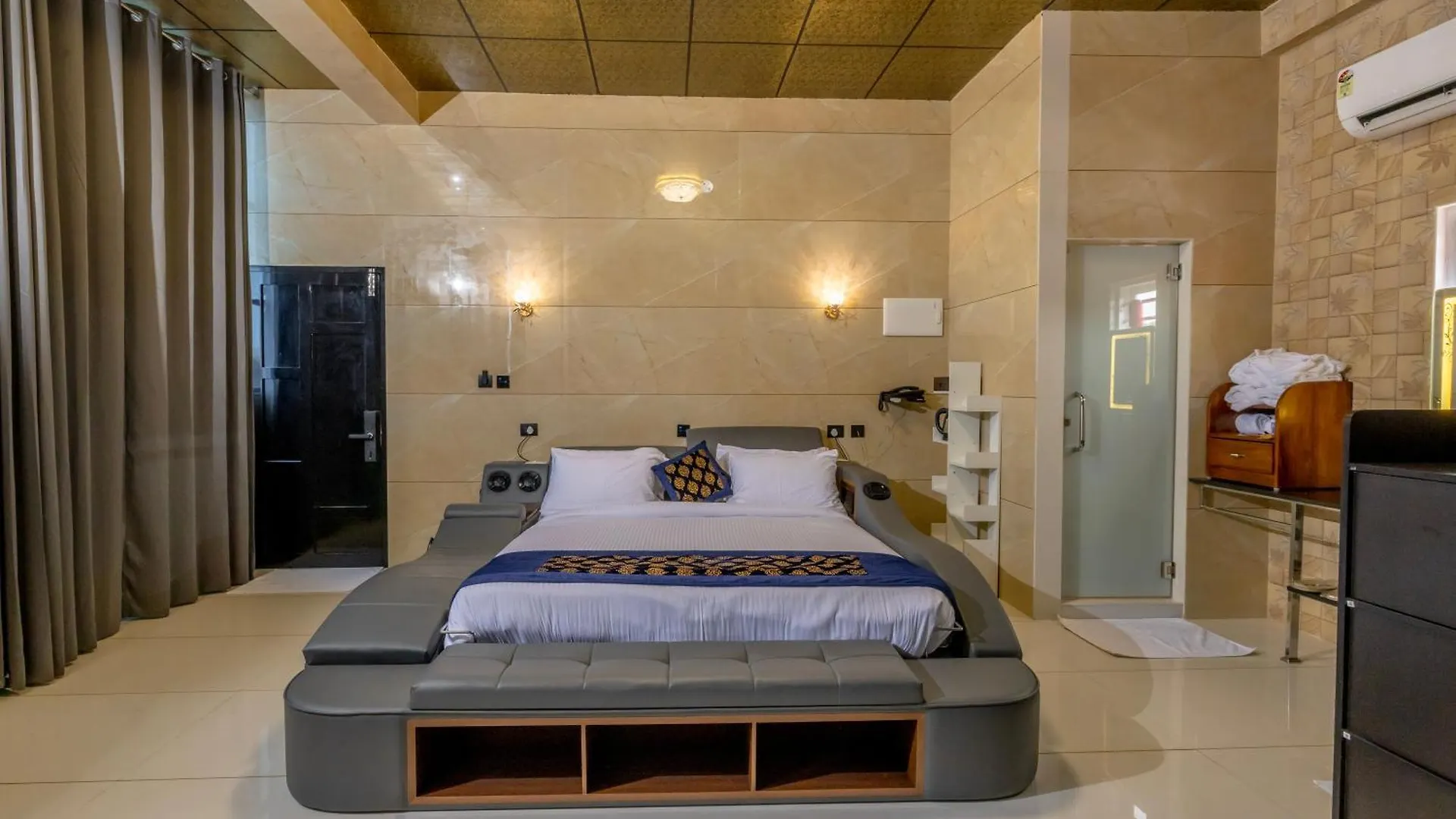 Willington & Harbour View Residency Hotel Kochi