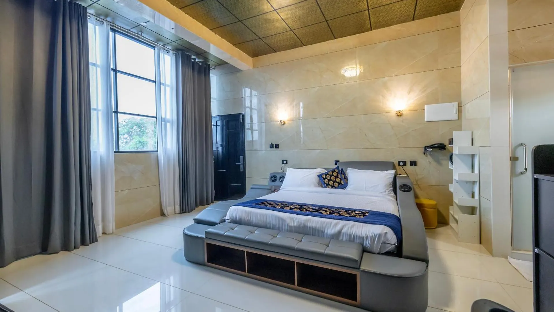 Willington & Harbour View Residency Hotel Kochi
