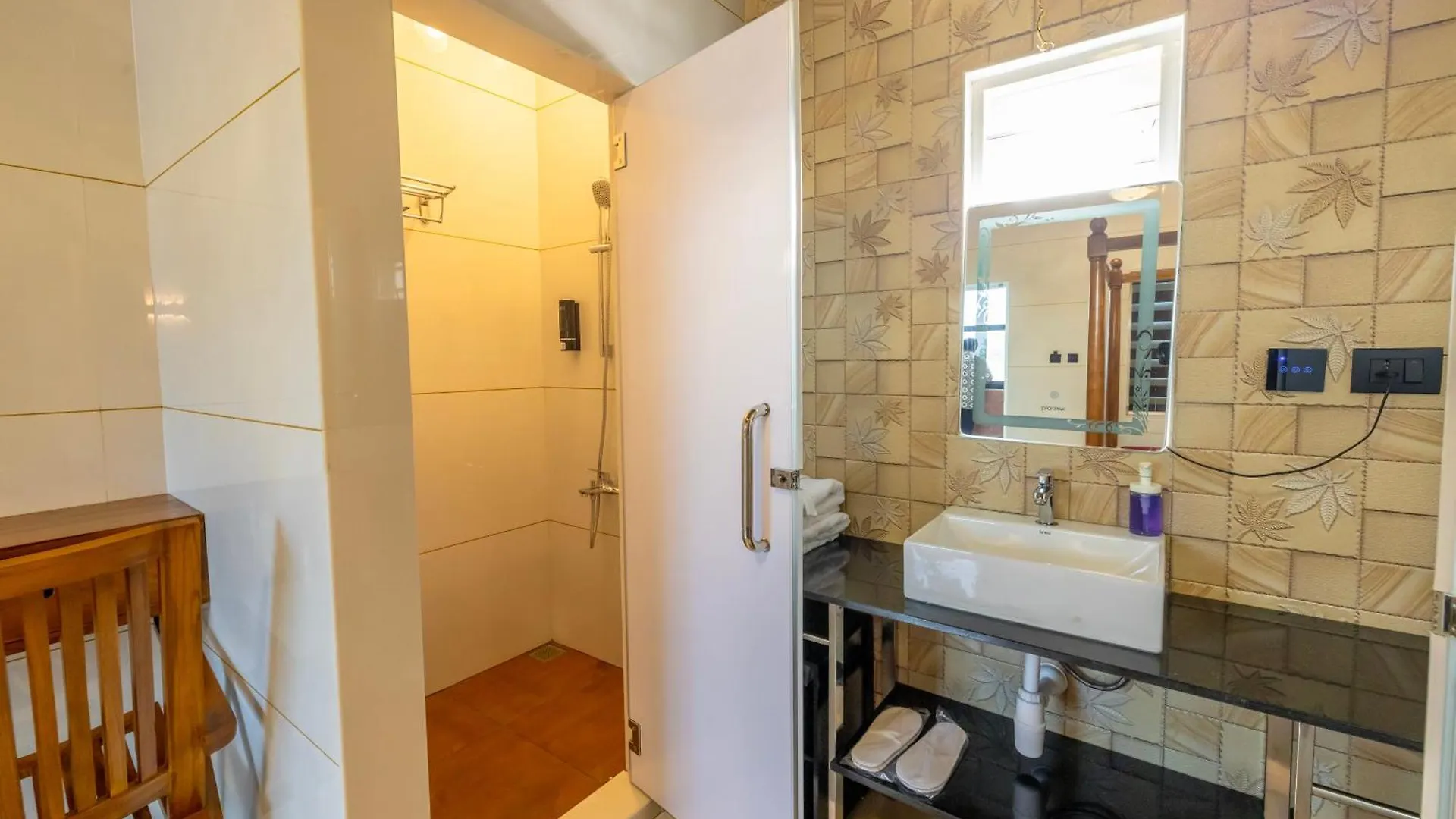 Willington & Harbour View Residency Hotel Kochi