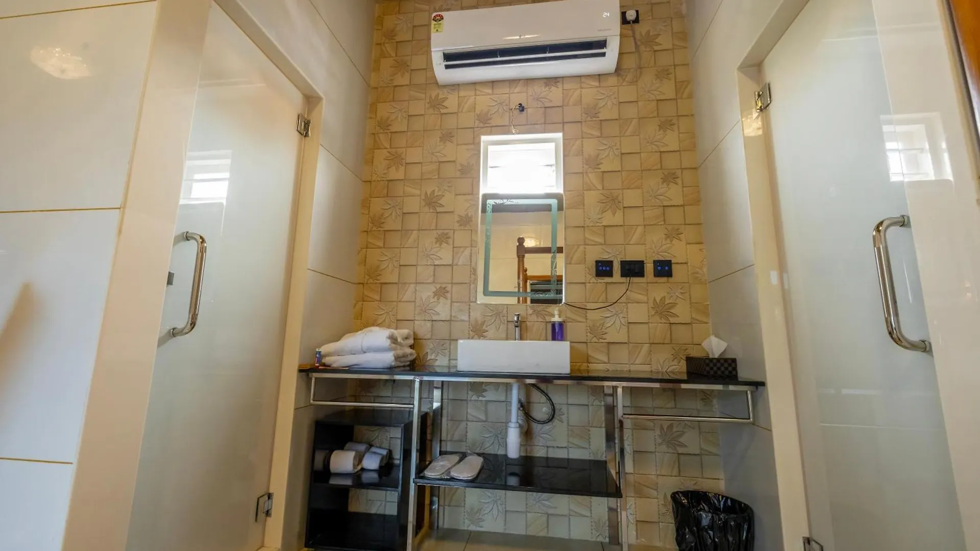 Willington & Harbour View Residency Hotel Kochi 0*,  India