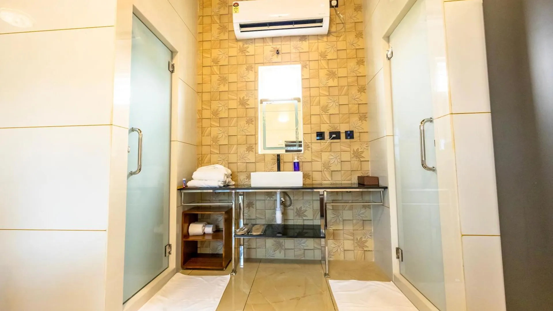 Willington & Harbour View Residency Hotel Kochi Indien