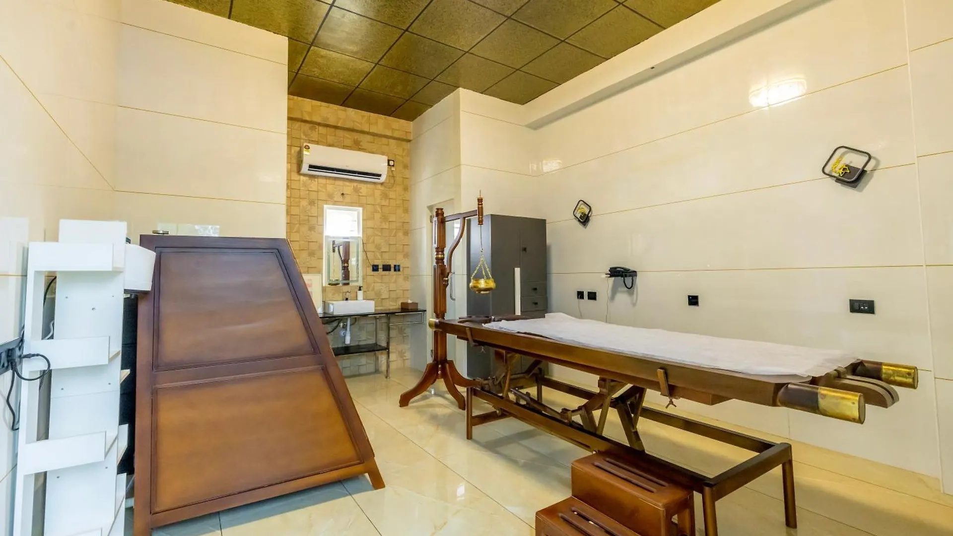 Willington & Harbour View Residency Hotel Kochi