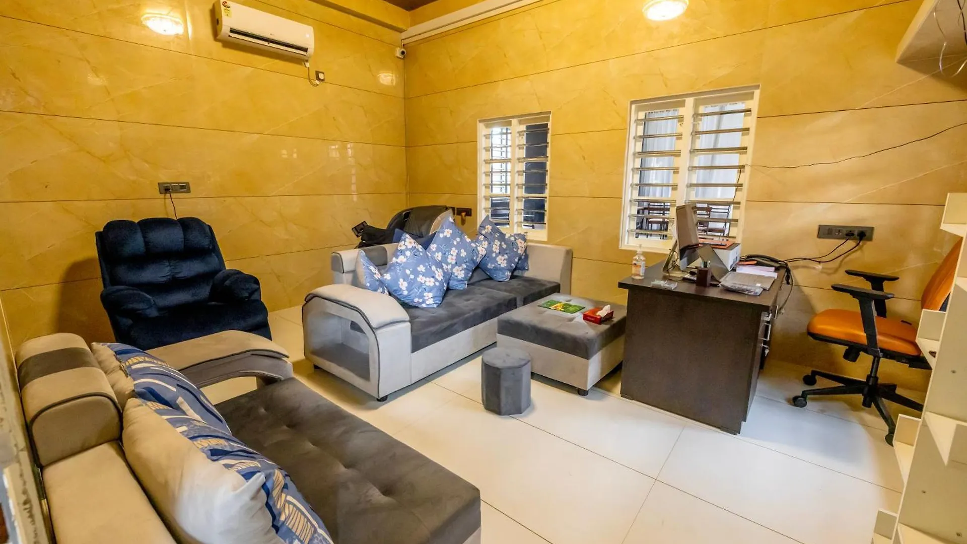 Willington & Harbour View Residency Hotel Kochi